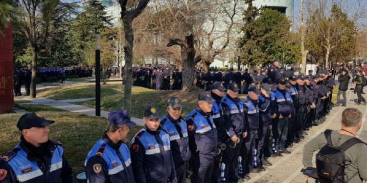 Protesta e Berishës, Policia: Ja rrugët që do të bllokohen sot në Tiranë