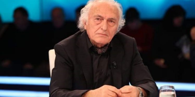 “Bomba” e Frrok Çupit: Në 6 dhjetor, në Tiranë mund të nisë Lufta e Tretë Botërore