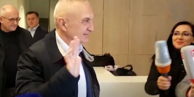 A do të marrë pjesë në protestën e 6 Dhjetorit? Ja si përgjigjet Ilir Meta pas takimit me Berishën…