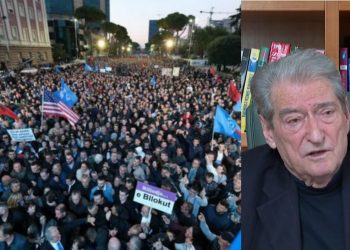 Policia i tha “JO” protestës përballë Kryeministrisë, reagon Berisha dhe zbulon çfarë do ndodhë…