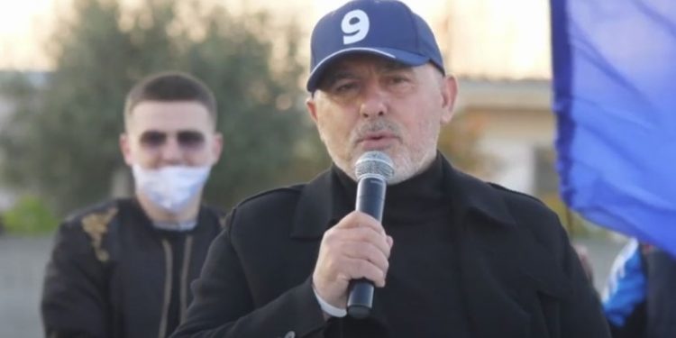 Dorëheqja e Rushajt, kush është biznesmeni i minierave të kromit që merr mandatin e PD-së…