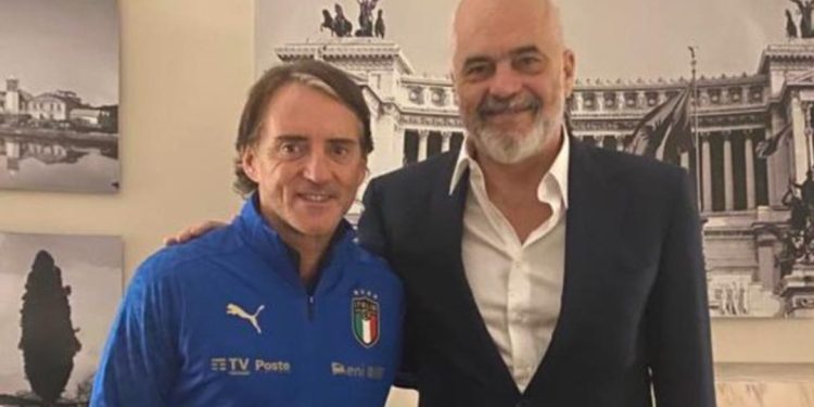 Rama pret në Kryeministri trajnerin e njohur Roberto Mancini, gjithçka gati për Shqipëri-Itali…