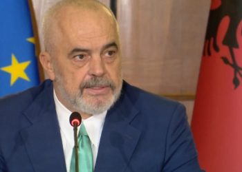 Rama i përgjigjet sulmeve të Berishës: Po filloi Porti Turistik s’e marrim më kurrë…