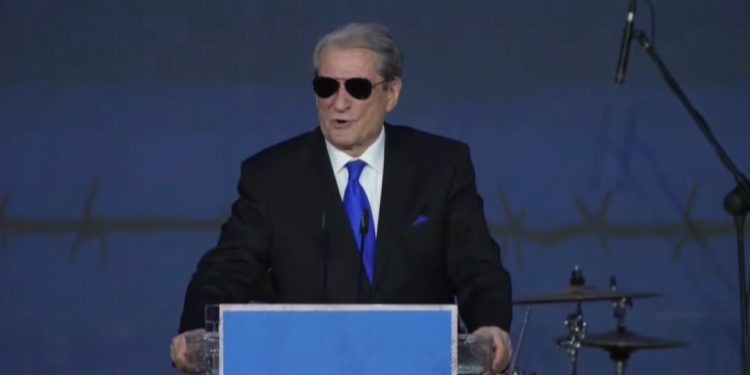 Dy ditë pas grushtit, Berisha ashpërson tonet: Jemi gati të luftojmë! Mjer ti që ke…