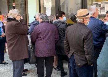 Mijëra pensionistë në Shqipëri marrin bonusin e fundvitit, shpërblimi skadon pas muajit…