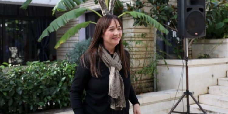 Rikthimi i Luiza Xhuvanit, atje ku nisi gjithçka (Pas dramës së madhe familjare…