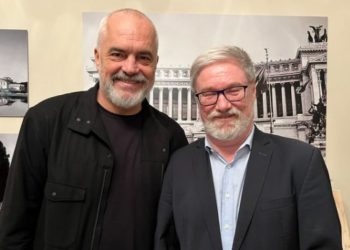 Rama merr në Shqipëri ekspertin e Merkel, Kryeministri i jep “postin” e veçantë…