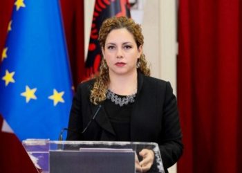 Vendimi historik! Ministrja Xhaçka hedh hapin e rëndësishëm/ “Shqipëria do t’i dalë në krah…