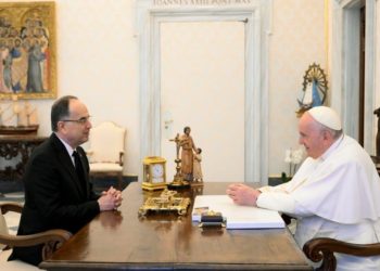 Presidenti i Shqipërisë, Begaj: I bëra kërkesën “speciale” Papa Françeskut! Duhet të njohë…