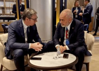 Vuçiç ndan FOTO me Kryeministrin Edi Ramën: Në Samitin e BE! Bisedova me mikun tim për…