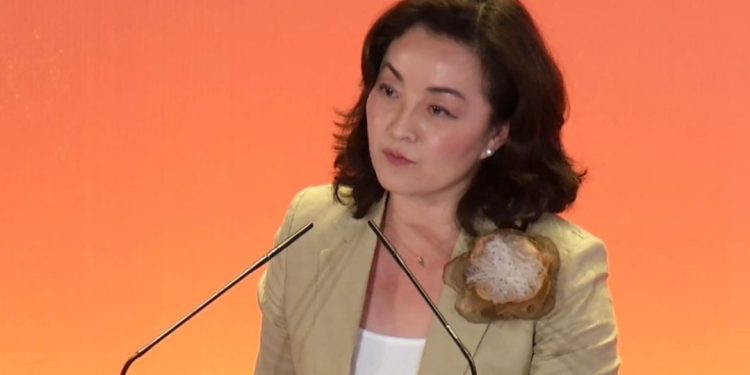 “Gjithnjë përpara, gjithnjë bashkë”, Yuri Kim editorial për Shqipërinë: Po i afrohet fundi…