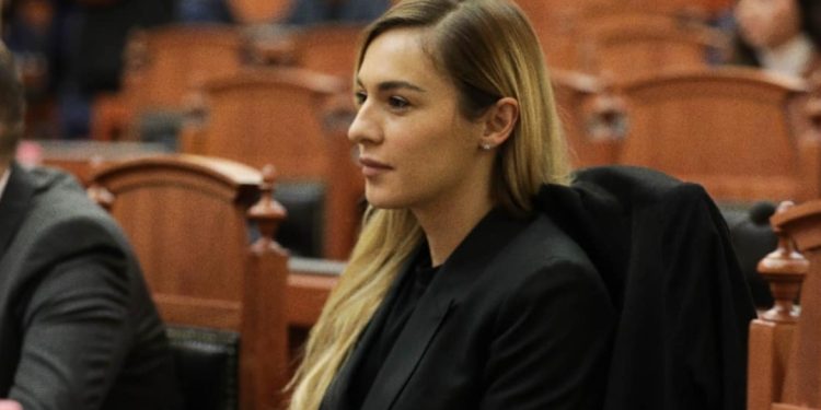 “Berisha është aty ku i takon”, Ori Nebijaj flet pas mandatit si deputete: Jam e djathtë…