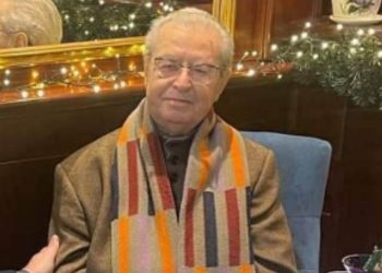 Ka ditëlindjen/ Miq dhe kolegë urojnë Servet Pëllumbin, profesori Socialist sot mbush…