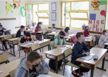 Pushimet e dimrit për nxënësit dhe mësuesit, shkollat mbyllen më 26 Dhjetor deri më…