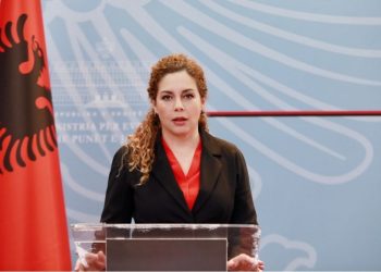 “Jemi të shqetësuar”/ Ministrja Xhaçka ndan mesazhin e rëndësishëm: Njofton…