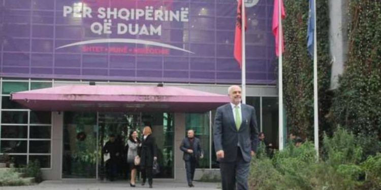 Ikje e bujshme nga Partia e Lirisë? Deputeti i njohur shkodran i bashkohet PS