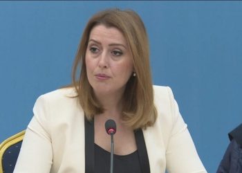“Në gatishmëri 24 orë në 24”/ Ministrja Manastirliu jep njoftimin e rëndësishëm…