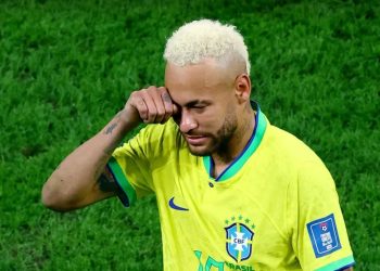 Një rekord “i qarë me lot”, Neymar bëhet “legjendë” për Brazilin në ditën e gabuar