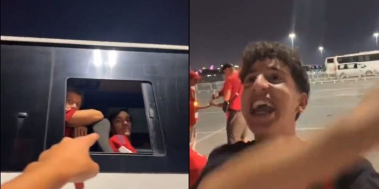 Tifozi maroken tallet me futbollistët e Spanjës, iu tregon në cilën anë është aeroporti… (VIDEO)