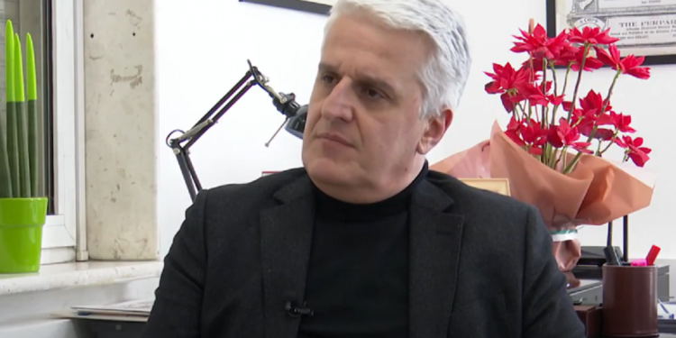 Pandeli Majko jep alarmin: Mos e nënvlersoni Vuçiçin, në veri të Kosovës po…