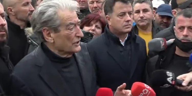 “Nëpër samite, liderët e BE i qëllojnë me vezë”, çfarë po paralajmëron Berisha për…