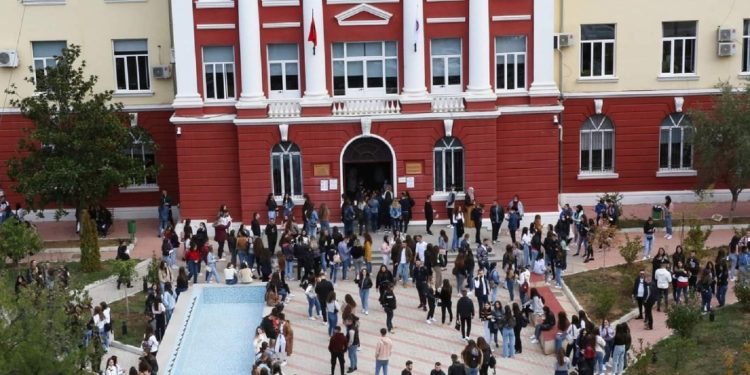 Viti 2023/ Ishin hequr prej shumë vitesh,  VENDIMI i Ministrisë: 6 ditë pushim për…