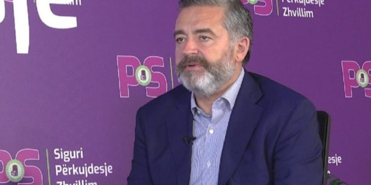 Iku nga partia e Metës/ Blendi Klosi e konfirmon: Tjetër deputet i bashkohet PS-së…
