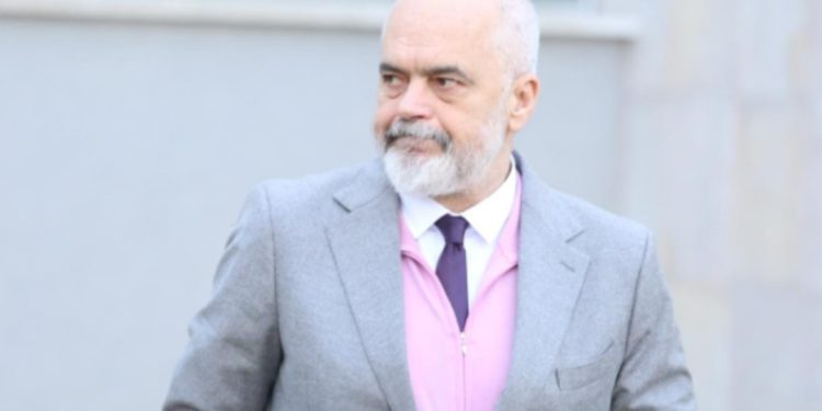 Përfundon takimi i Ramës me drejtuesit e qarqeve në Vilën 30, porositë që u dha…