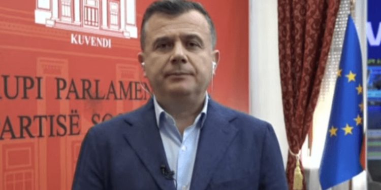 Balla thirrje ish-bashkëpunëtorëve të sigurimit: Mos u fusni në zgjedhje…