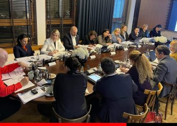 “Kemi shumë për të bërë”/ Rama ndan pamje nga takimi me kabinetin qeveritar në…