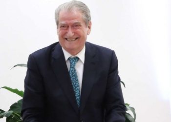 Kur e keni dhënë puthjen e parë? Berisha vihet në siklet, jep përgjigjen epike…