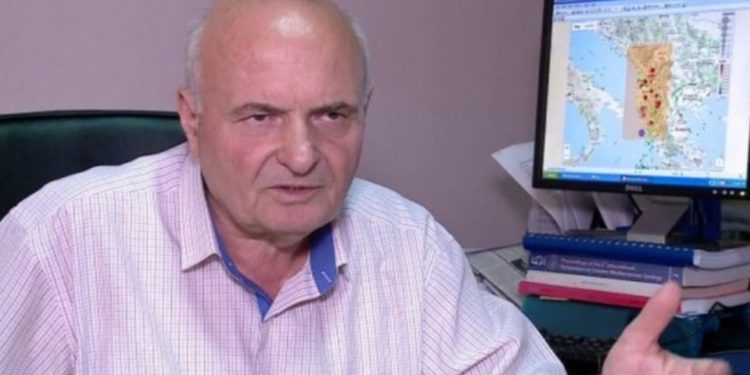 Pas tërmetit/ Ndjehen pasgoditje, sizmiologu: Nuk ka vend për panik! Nuk është një…