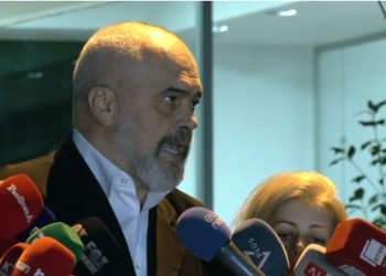 “S’kam asnjë shqetësim për çështjen e ish-zyrtarit të FBI”, Rama: Fantazi e shfrenuar e Foltores…