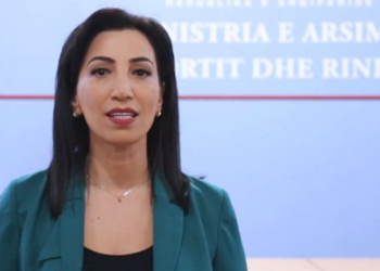 Moti i keq/ Ministrja Kushi merr vendimin ekstrem: Mbyllen shkollat, ja numri…