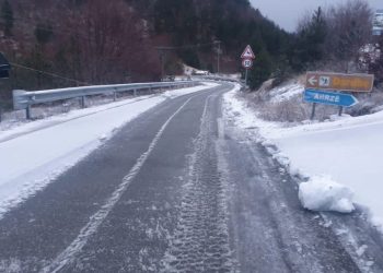 Dëbora “pushton” disa akse të vendit, ja si paraqitet situata në zonën…