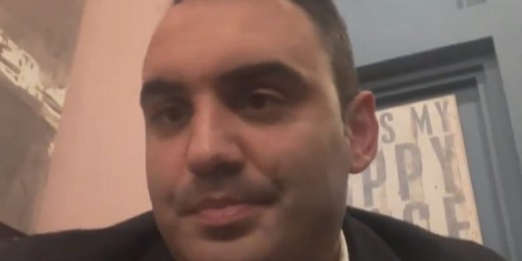 Belind Këlliçi habit live në emision: Po më përgjojnë, telefoni sapo mu… (VIDEO)