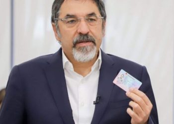 “Lamtumirë”, s’ka më koncesion për pasaportat, Ministri Çuçi: Ja si do të veprohet…