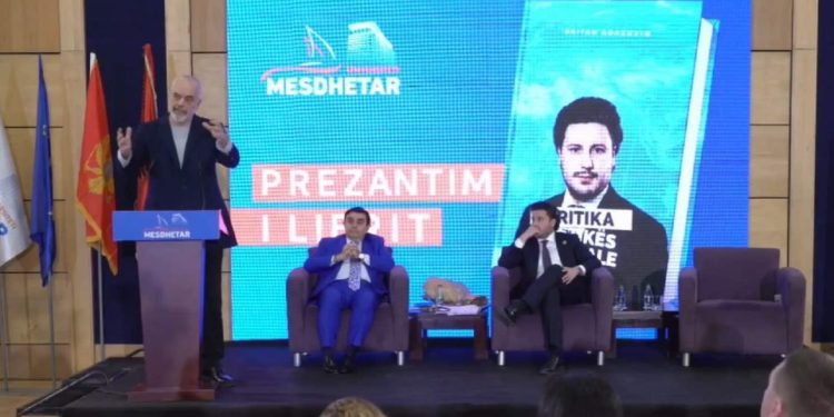 Dritan Abazoviç nderohet me titullin “special”, flet Rama: I privilegjuar që e kam mik, fenomen…