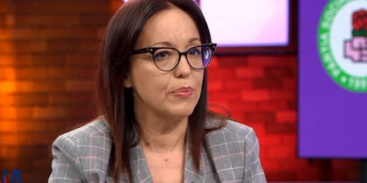 “Është e konfirmuar!”/ Deputetja e PS-së zbulon kandidatin socialist për bashkinë e Durrësit…