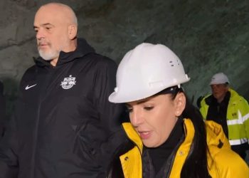 Balluku jep lajmin e bukur/ “Dritë në fund të tunelit”, ja kur do hapet aksi i ri kombëtar…