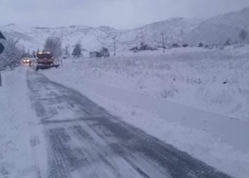 Korça mbulohet nga dëbora/ Kjo është situata në rrugë, ja çfarë duhet të dinë shoferët…