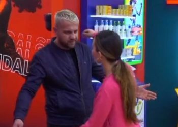 “Provoje të flesh një herë me mua”/ Luizi befason Kiarën, ja përgjigja që i jep moderatorja…