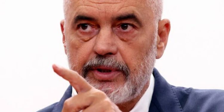Edi Rama tregon “zbulimin” për gazetën italiane: Putin u përpoq të ndryshonte qeverinë në…
