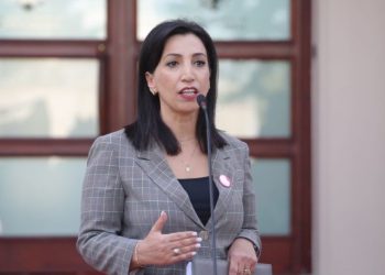 Vendimi/ Ministrja Kushi: Shkurtohen orët mësimore me 10 minuta, URGJENT duhet të pajisin me…