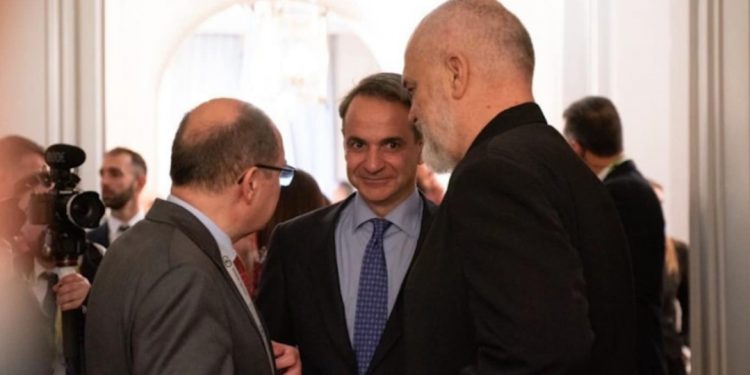Kryeministri Edi Rama sapo largohet nga Shqipëria, sot shfaqet në kah të…
