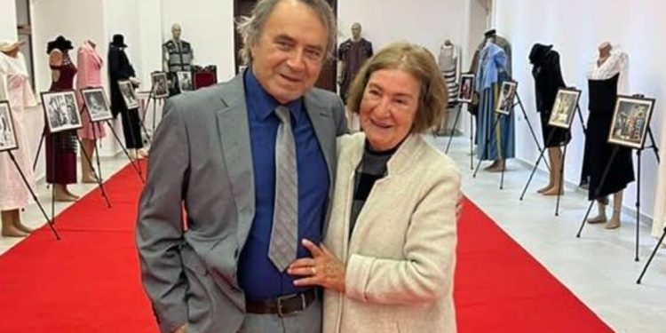Ndarja nga jeta e Mimika Lucës/ Aktori Mevlan Shanaj “shpërthen” në lot: Ike dhe ti o….