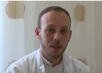 Mirënjohje/ Mjeku i ri largohet nga Greqia për të punuar në Shqipëri: Vendi ynë ka filluar të…