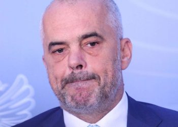 Flamuri shqiptar ulet në gjysmë shtizë, vendimi I FUNDIT nga qeveria Rama për…