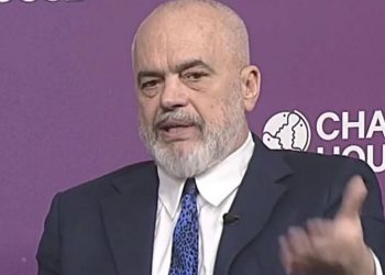 Rama habit të gjithë në “mes të Londrës”: Nëse Rusia pushton Britaninë, ejani në Shqipëri t’iu…