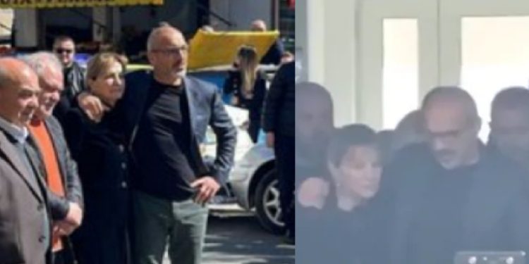 Saimir Tahiri del nga burgu, përcjell të atin në banesën e fundit/ Ja detaji që bie në sy…